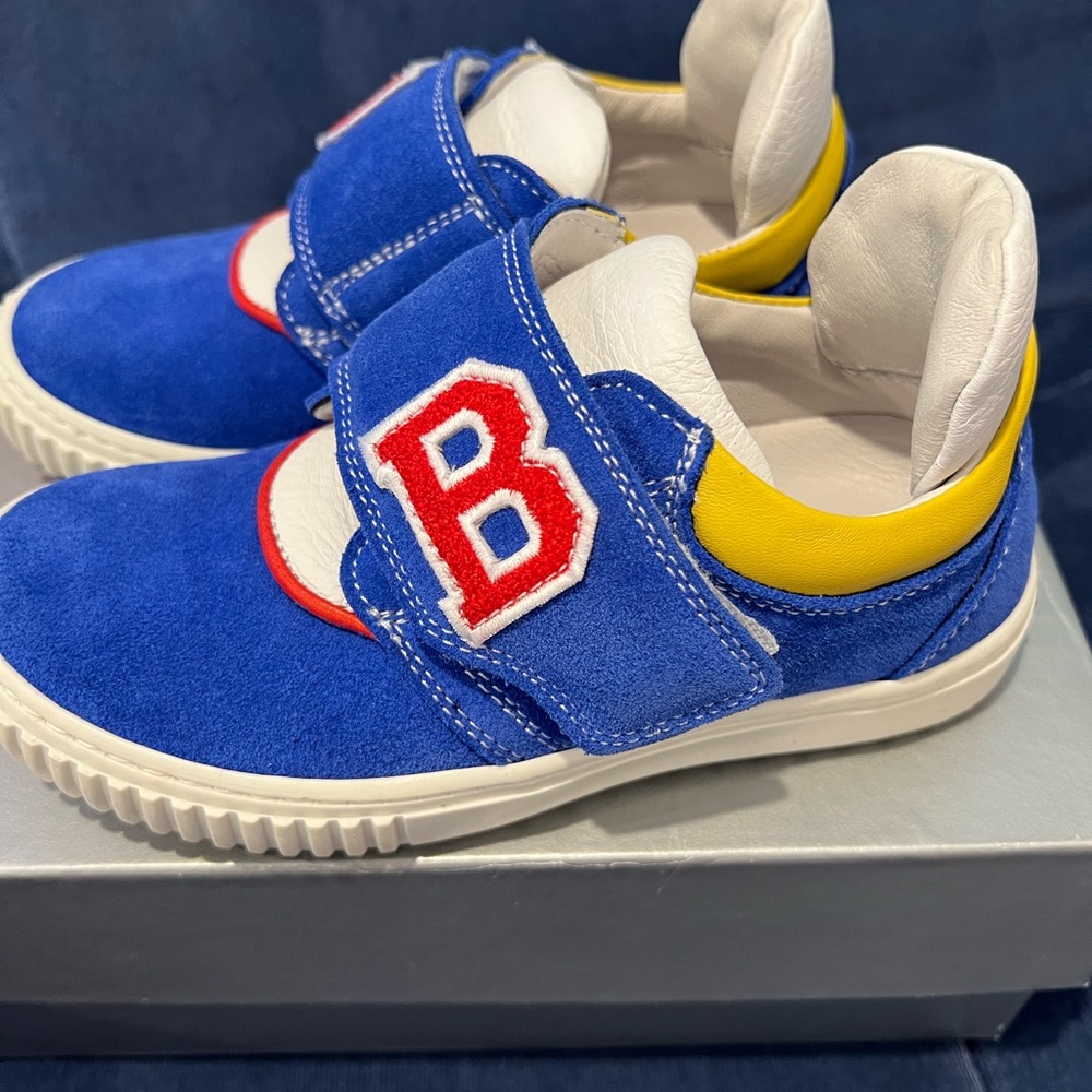 Brand new Italian Bumper sneakers size 29